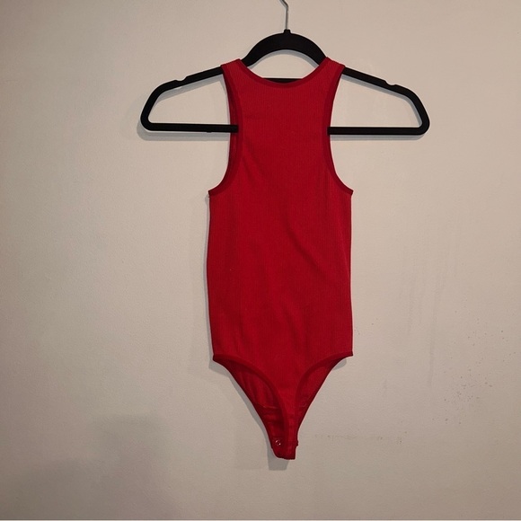 Aritzia - Sunday Best Bodysuit - Picture 2 of 3